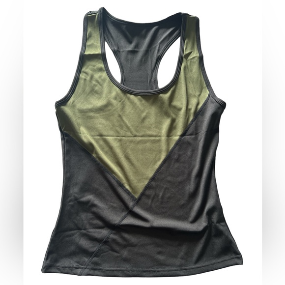 New 3 pcs. Workout outfits set - Picture 5 of 9